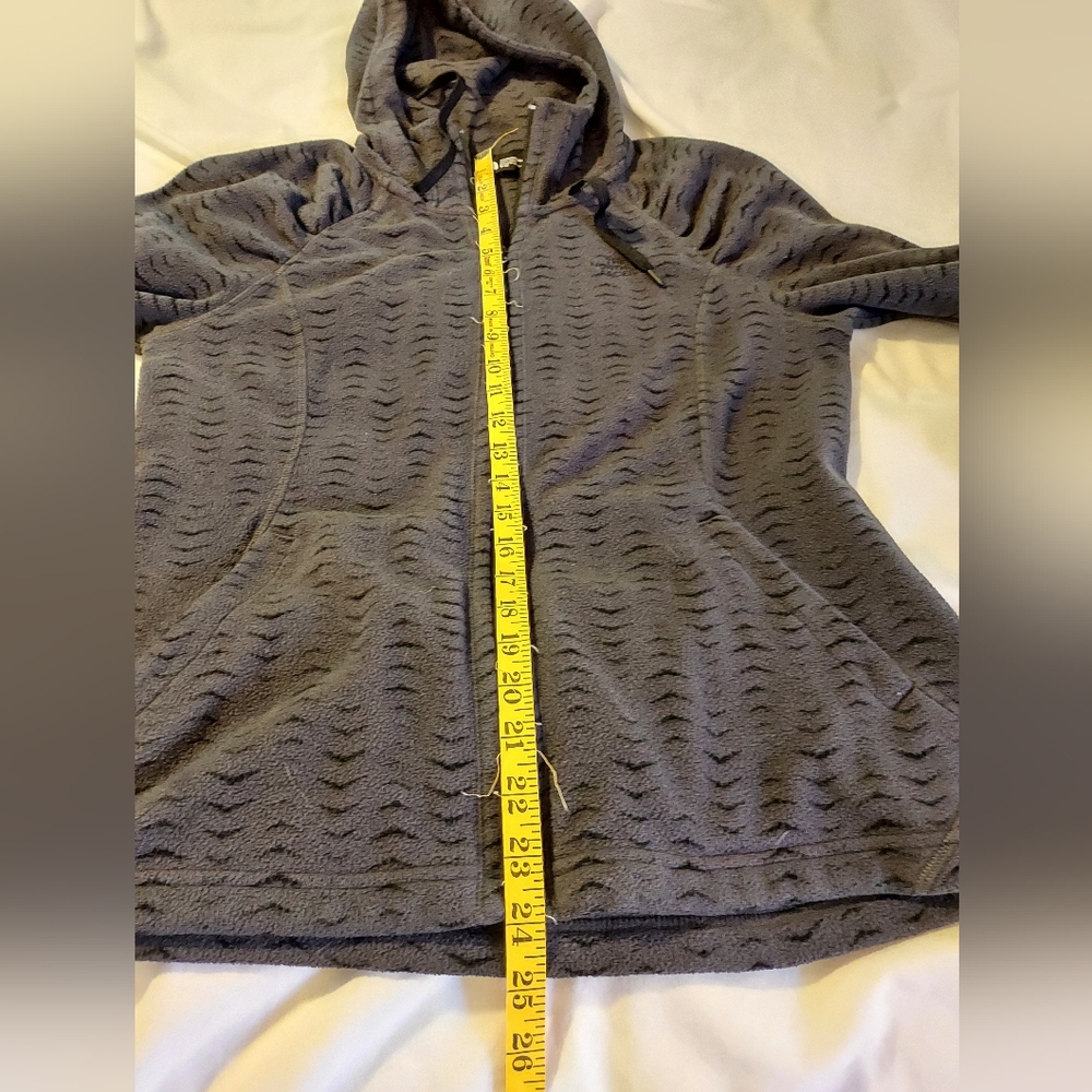 The North Face Womens Activewear Fitted Gray Hoodie - Picture 6 of 6